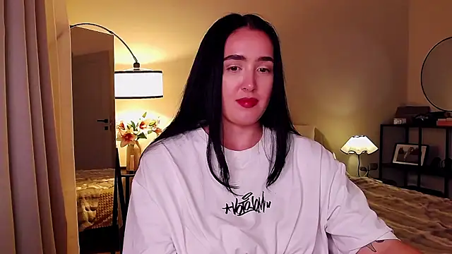 KimKhallifa online show from July 10, 2026, 8:11 pm
