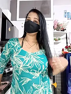 Best-Couple online show from July 29, 2026, 2:10 am