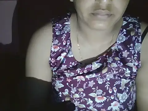 Hot-shanvi online show from July 21, 2026, 11:40 pm