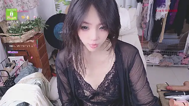 Snapshot of xiaotiantian-76 chatting on June 3, 2026, 2:47 am xiaotiantian-76 online show from June 3, 2026, 2:47 am