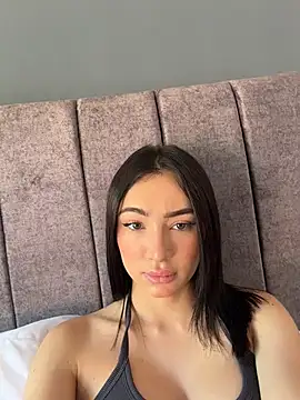 Maddy Jones online show from June 24, 2026, 5:56 pm