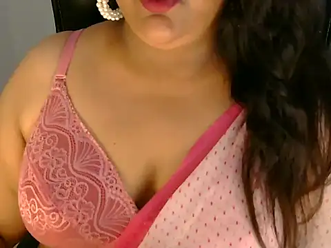 Jenny lovee online show from June 27, 2026, 9:25 am