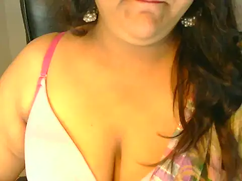 Jenny lovee online show from July 31, 2026, 11:31 am