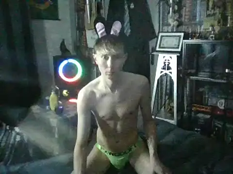 Slytherin-Boy009 online show from January 12, 2025, 8:36 pm