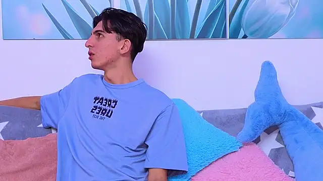 Ana and Leo online show from June 13, 2026, 2:48 pm