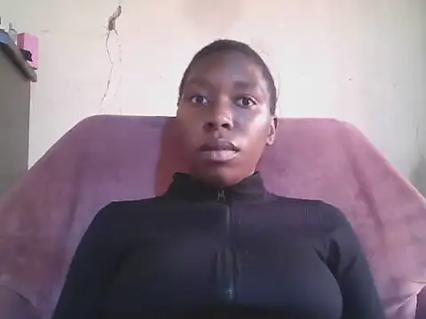 Hotdaily04 online show from June 9, 2026, 5:52 am