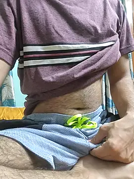 TOPMOON001 online show from July 13, 2026, 7:16 pm
