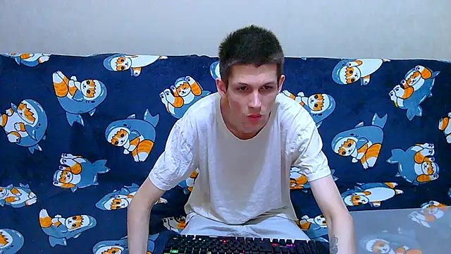 Snapshot of Lester_Broo chatting on May 19, 2026, 9:32 pm Lester Broo online show from May 19, 2026, 9:32 pm