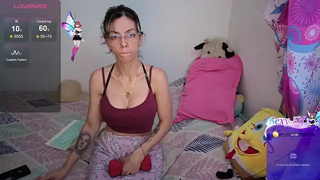 Princezzlove3 online show from July 24, 2026, 1:53 pm
