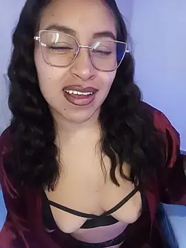 Snapshot of AnonymousGirl chatting on August 4, 2026, 3:25 pm AnonymousGirl online show from August 4, 2026, 3:25 pm