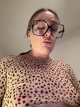 Megan off online show from June 11, 2026, 7:06 am