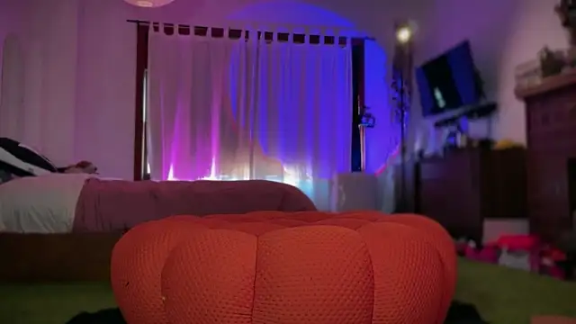 bunnierotten online show from May 25, 2026, 9:10 pm