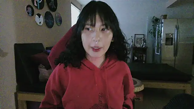 GinnyDelice online show from September 12, 2025, 11:48 pm
