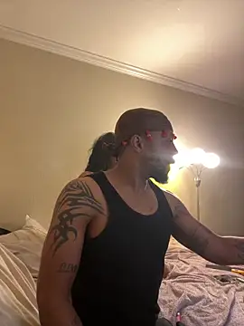 FreakyRu online show from May 31, 2026, 5:26 am