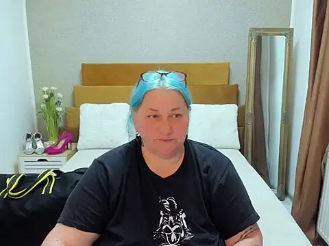 mayamayx online show from July 15, 2026, 8:36 pm