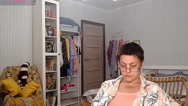 Soffya Soy online show from July 18, 2026, 8:45 pm