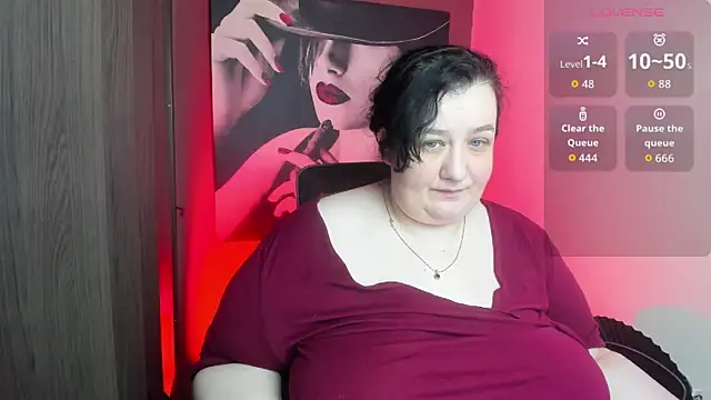 QueenOfHaze online show from June 26, 2026, 9:57 am