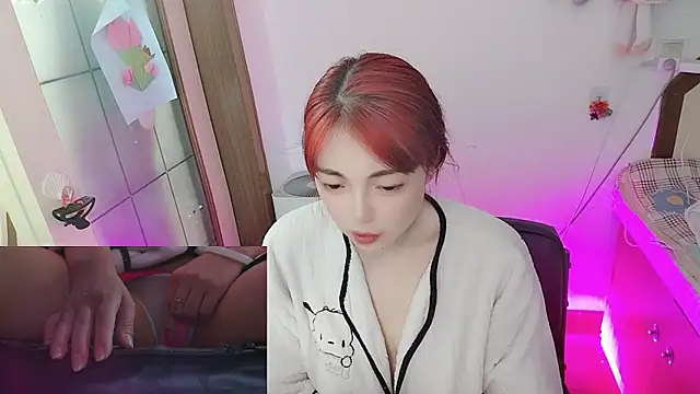 Snapshot of Song_99 chatting on May 11, 2026, 2:45 pm Song 99 online show from May 11, 2026, 2:45 pm