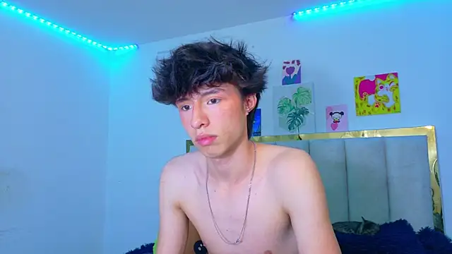 Juanmres online show from July 7, 2026, 8:35 pm