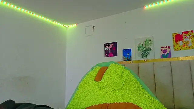Juanmres online show from July 14, 2026, 6:02 pm