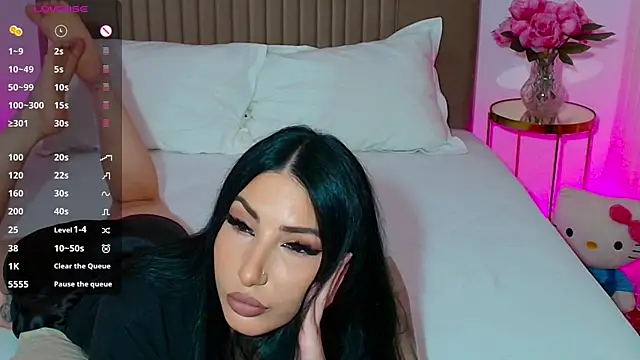 VickyBooXXX online show from August 4, 2026, 12:58 am