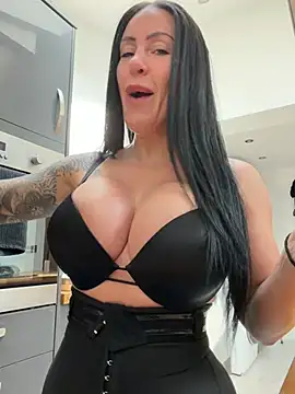 goddess-harper online show from July 28, 2026, 8:32 am