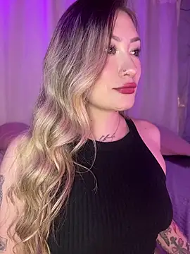 Lally Valencia   online show from July 27, 2026, 1:56 am