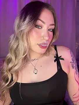Lally Valencia   online show from August 6, 2026, 6:59 am
