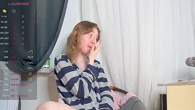 Kellybbface online show from July 16, 2026, 4:29 am