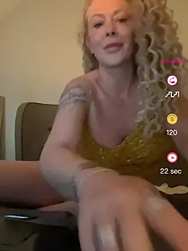 skyetaylor online show from April 29, 2026, 2:54 pm