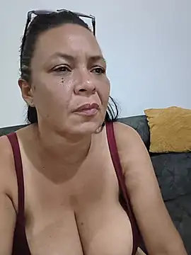 thefuckingowneroftits online show from July 14, 2026, 2:05 am