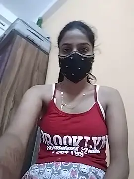 fuungirl38 online show from August 3, 2026, 4:44 pm