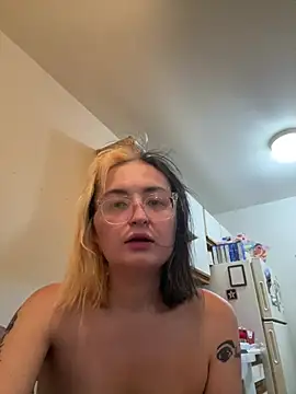 Stitch132 online show from July 12, 2026, 6:54 pm