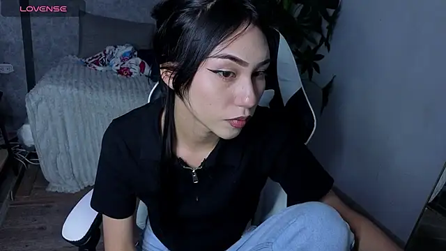 Miaa Lee7 online show from July 9, 2026, 8:13 pm