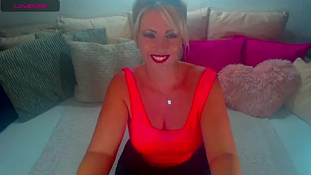 Lex McQueen online show from July 24, 2026, 8:51 pm