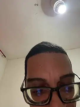 Snapshot of Diegodelicia chatting on June 29, 2026, 6:30 pm Diegodelicia online show from June 29, 2026, 6:30 pm