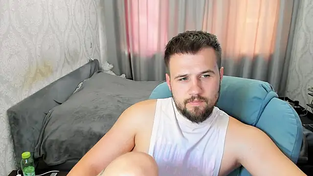 Snapshot of Vladik_b chatting on July 12, 2026, 8:27 am Vladik b online show from July 12, 2026, 8:27 am