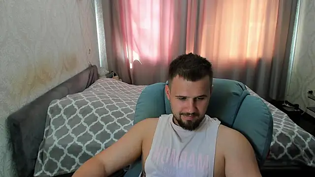 Snapshot of Vladik_b chatting on July 23, 2026, 9:29 am Vladik b online show from July 23, 2026, 9:29 am