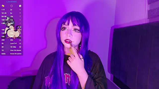 Snapshot of purplelilith3 chatting on July 4, 2026, 7:47 am purplelilith3 online show from July 4, 2026, 7:47 am