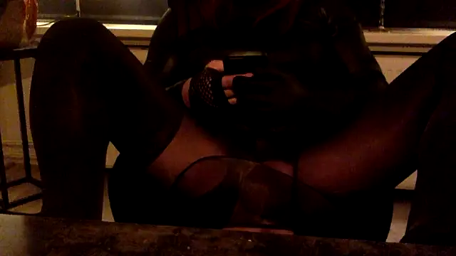 Bleueyez007 online show from May 17, 2026, 11:45 pm