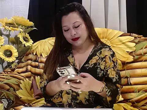 UrSweetClassyPinay online show from May 18, 2026, 8:03 pm