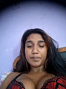 Snapshot of indianpink_lips chatting on May 14, 2026, 11:17 am indianpink lips online show from May 14, 2026, 11:17 am