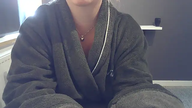 sizha6 online show from June 21, 2026, 5:26 pm