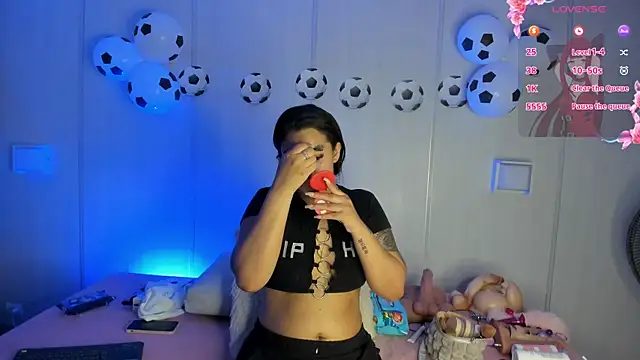 sasha riverss online show from July 9, 2026, 7:40 pm