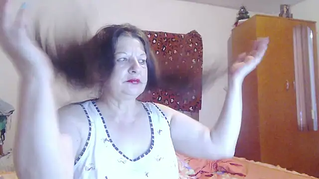 ExtasyMature online show from July 25, 2026, 5:32 pm