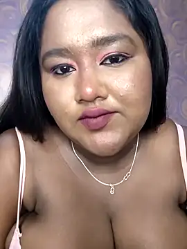 horny diana online show from June 18, 2026, 4:44 pm