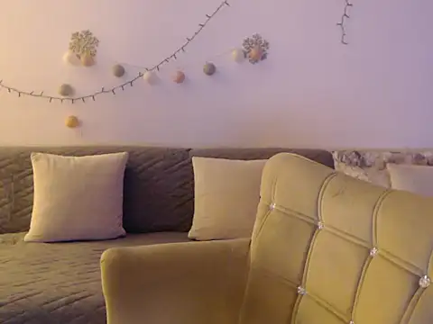 YourfantasyGiuly online show from June 25, 2026, 6:56 pm