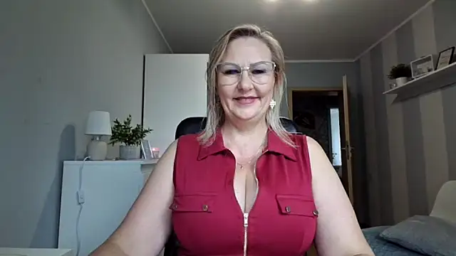 DianaLive online show from July 27, 2026, 6:20 am