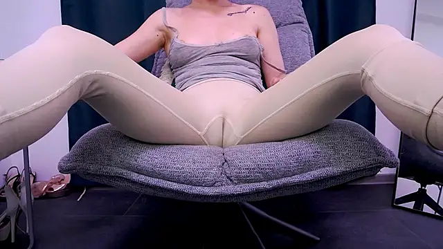 wetdream3 online show from July 25, 2026, 9:56 pm