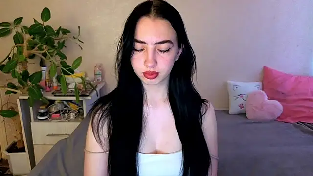 WildKittenX  online show from June 21, 2026, 3:53 am